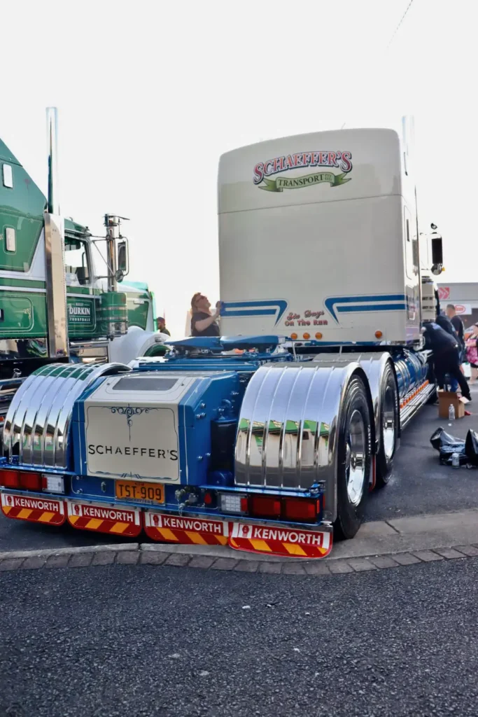 schaeffers truck rear end with lelox mudguards and accessories